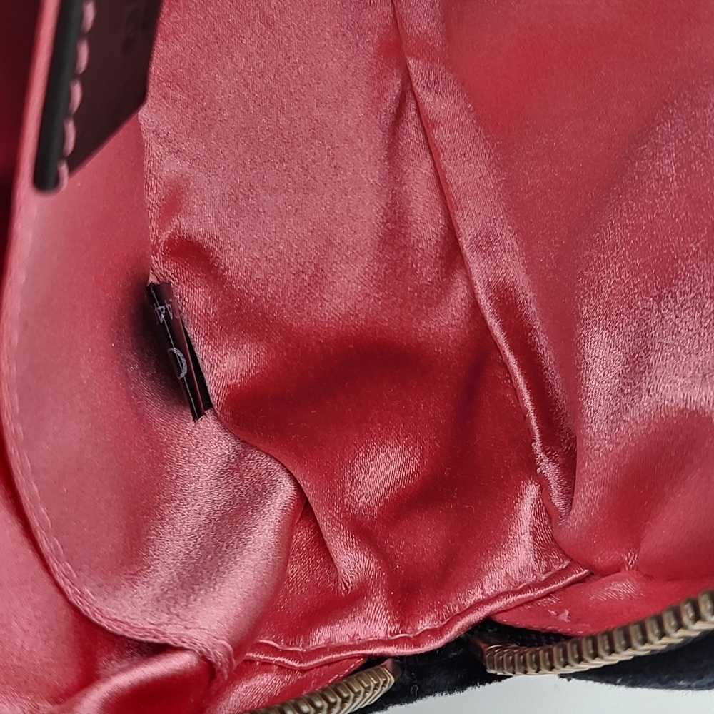 GUCCI GG Marmont Oval velvet handbag/waist bag..Authentic w/COA... - Picture 15 of 16